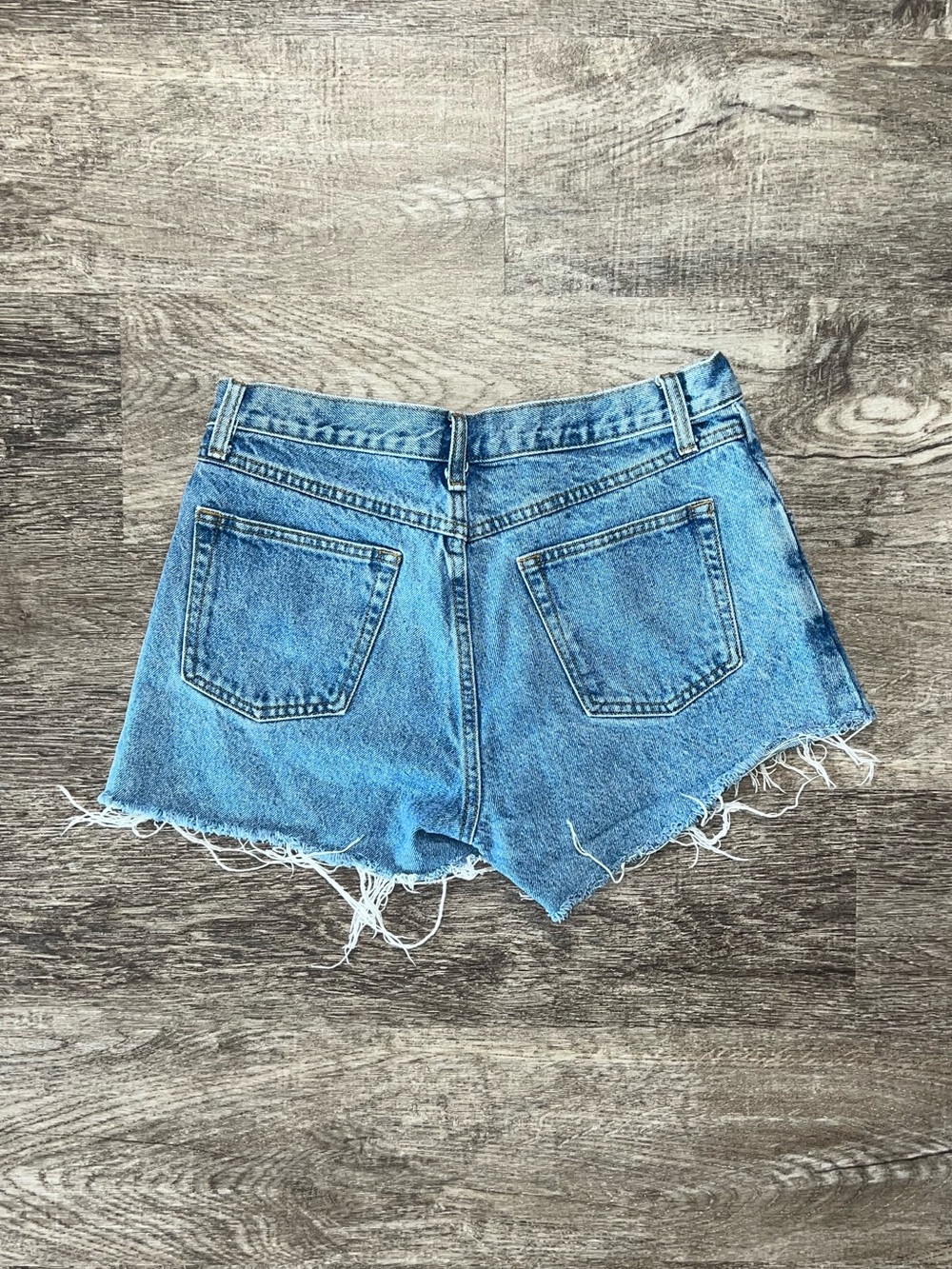John Galt Medium Washed Frayed Cotton Denim Button Up Shorts Women’s Size Small - Picture 2 of 4